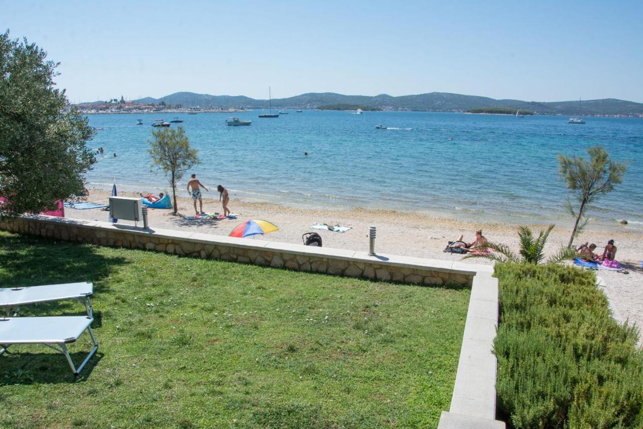 Apartments Citrine On The Beach Biograd Na Moru Eksteriør billede
