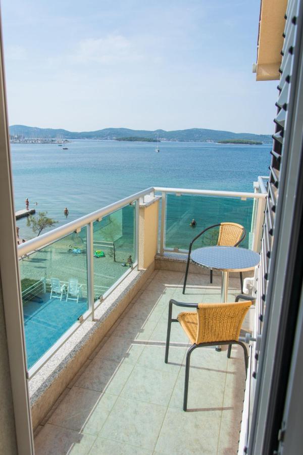 Apartments Citrine On The Beach Biograd Na Moru Eksteriør billede